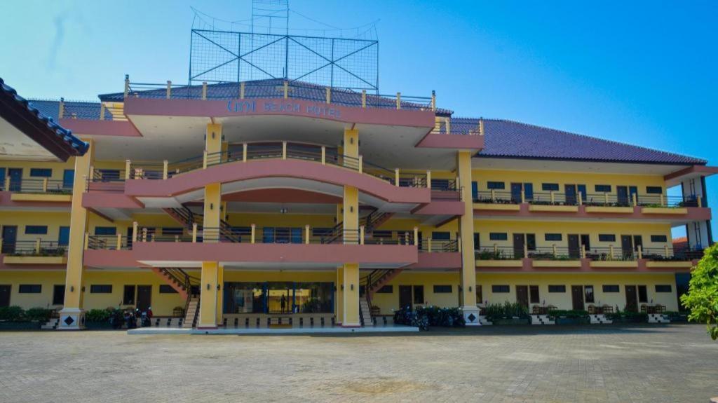 Uni Beach Hotel Pangandaran Eksteriør billede